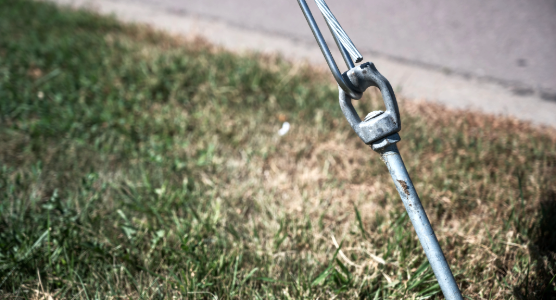 guy-anchoring-support-intech-image